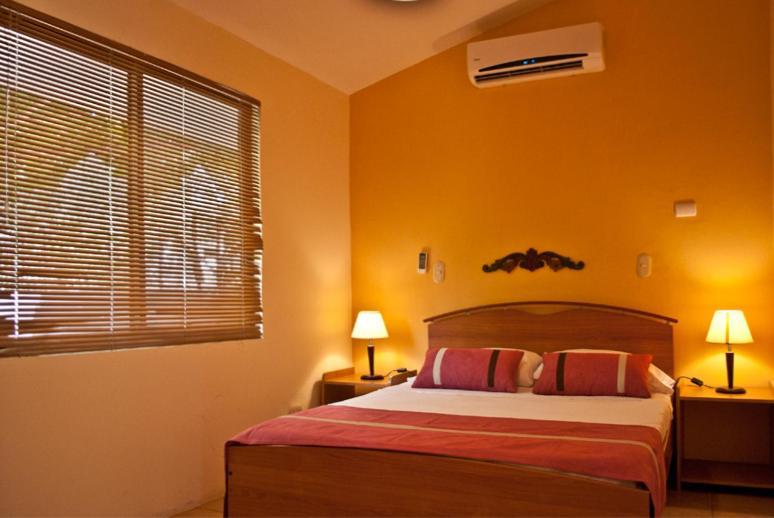 Villas San Angel Sardinal Екстер'єр фото